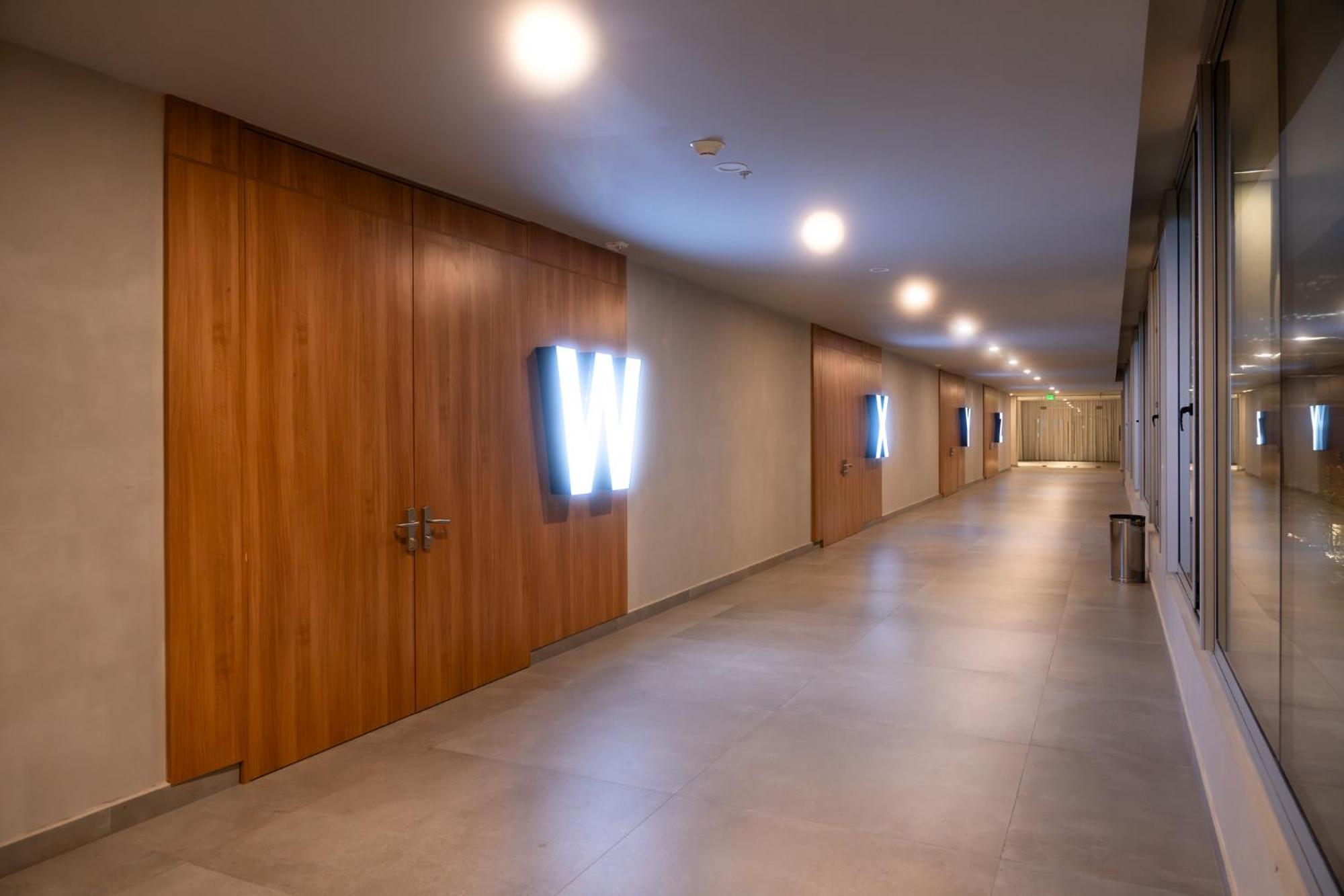 Aloft Playa Del Carmen Hotel Ngoại thất bức ảnh Interior of the building